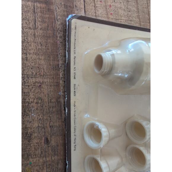 vintage Hoan Decorating Set, designed for adding creative touches to cakes,... - Picture 4 of 5